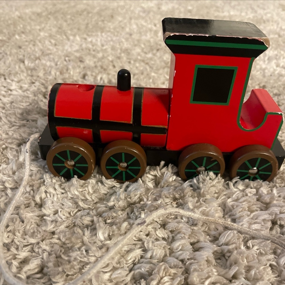 Wooden Pull-Along Train Engine Locomotive Toy (Red/Black) pull string